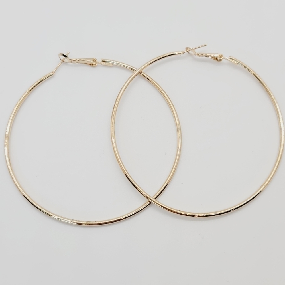 Large 90's Gold tone hoop earrings